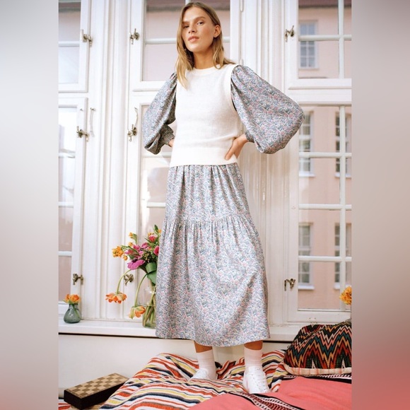 & Other Stories Tiered Midi Dress - Picture 2 of 6